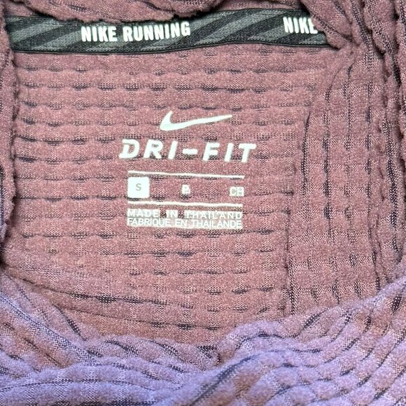 Nike Dri Fit Thermal Running Top, Turtleneck, Purple Heather, Small - Picture 9 of 11
